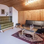 Apartament & Schaad *